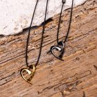 Sterling ezüst nyaklánc patkószögekből formált szív medállal, zsinórral