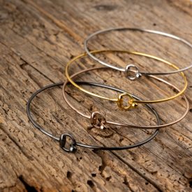 Sterling ezüst zabla motívumos merev karkötő